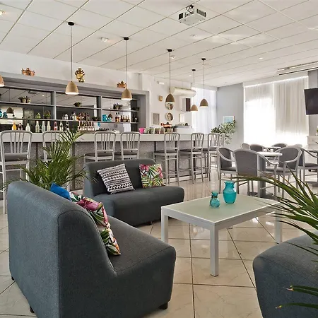 Miramare Bay Hotel 3*