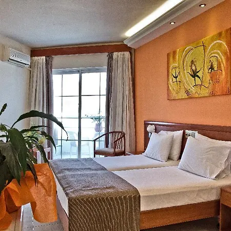 Miramare Bay Hotel
