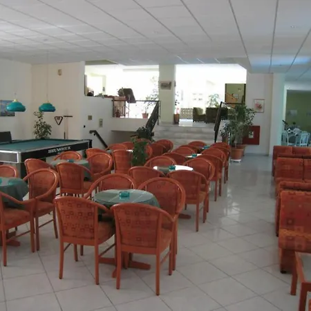 Hotel Miramare Bay 3*