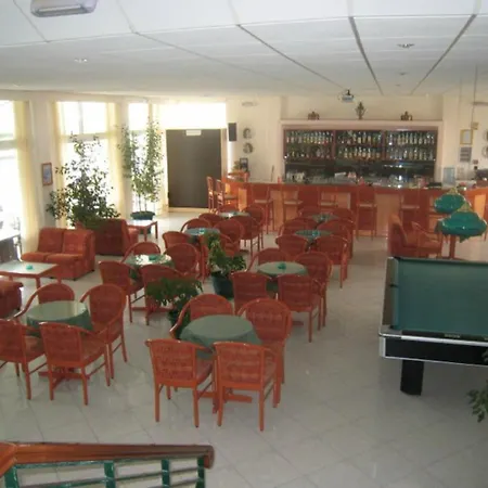 Miramare Bay Hotel 3*