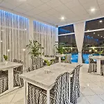 Miramare Bay فندق 3*