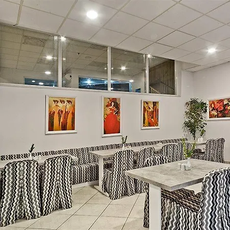 Miramare Bay מלון 3*