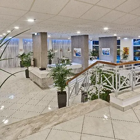 Miramare Bay מלון 3*