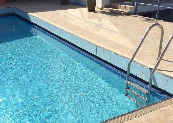 Miramare Bay Cárpatos