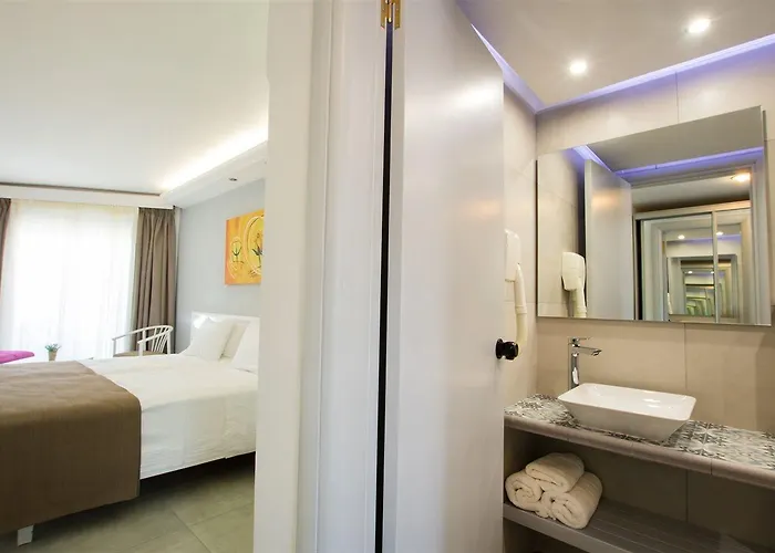 Miramare Bay Hotel Cárpatos