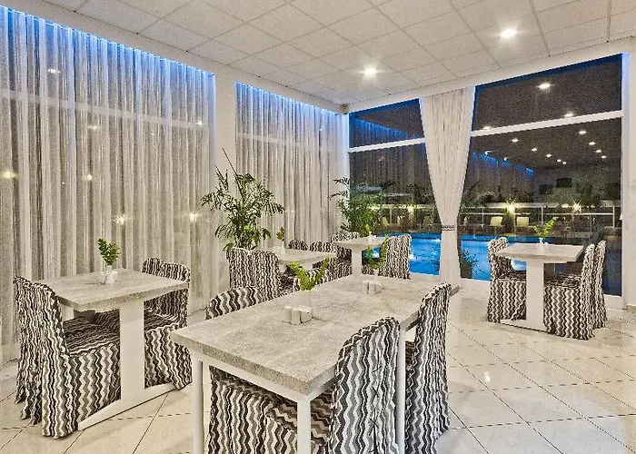 Miramare Bay Hotel 3*