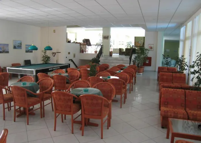 Hotel Miramare Bay 3*